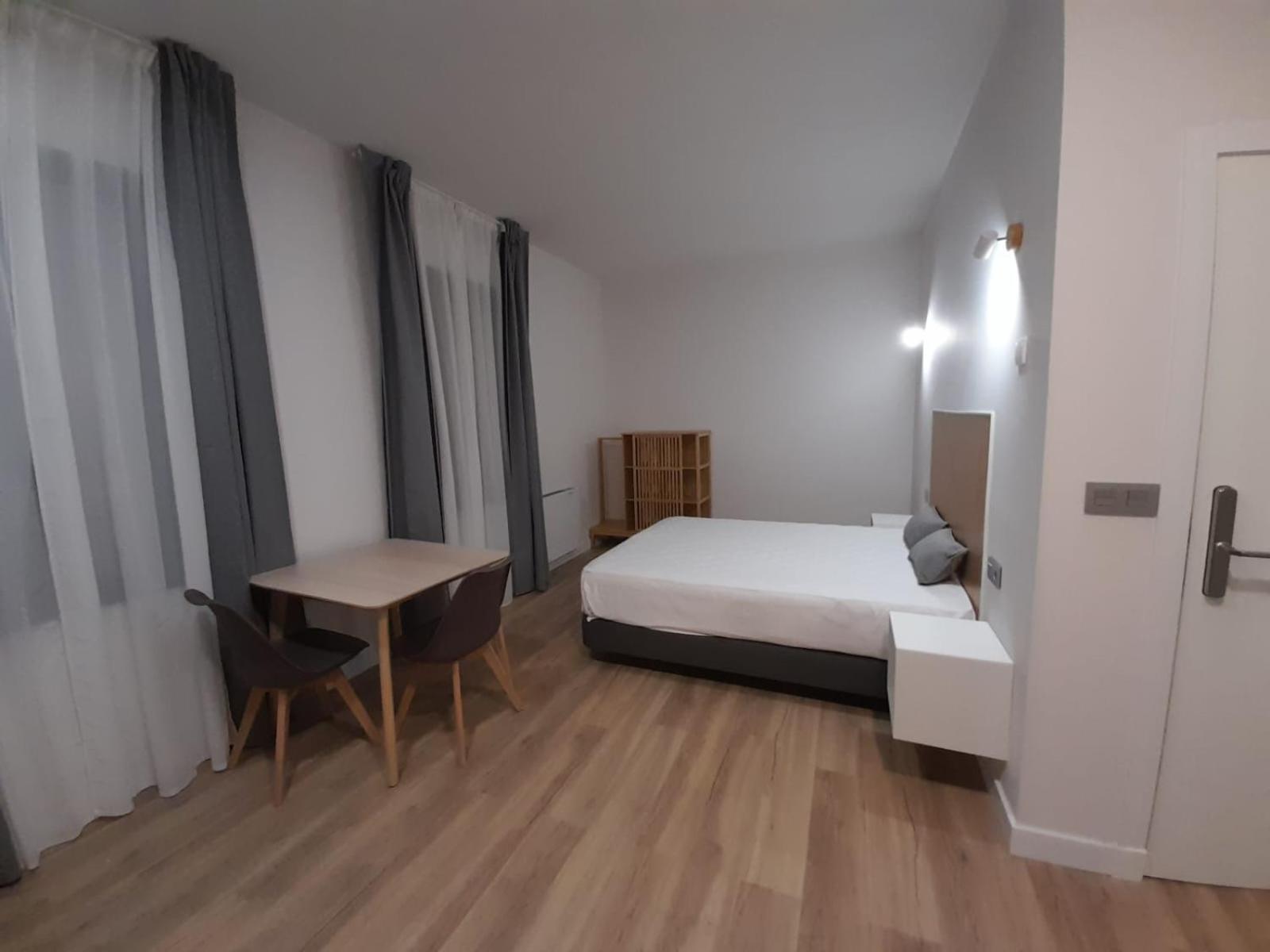 Apartamentos Recunchos Ourense Exterior foto